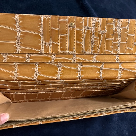 Big Buddha clutch, like new, from pet free home. Used maybe twice. - Picture 1 of 6